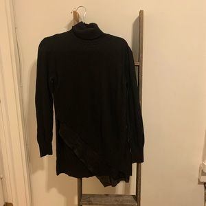 Silky layered turtle neck